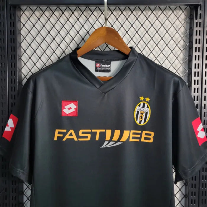 Juventus x Away Jersey x Retro 2001/02